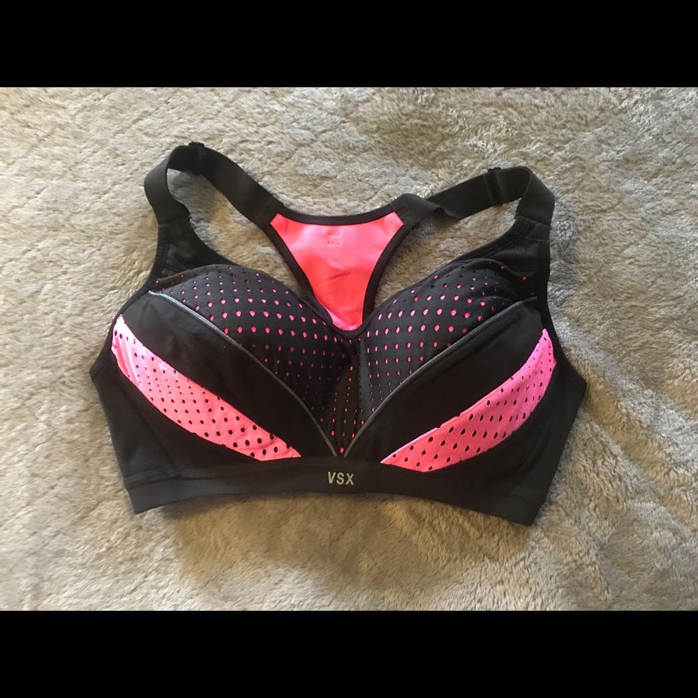 Size 34C VS Sport sports bra
